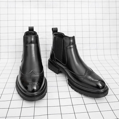 Chelsea Boots für Herren mit Flügelkappe in Schwarz
