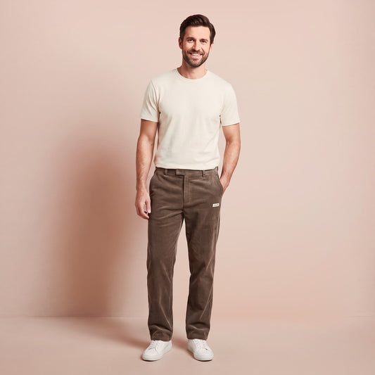 Cordhose Herren weites Bein Relaxed Fit aus Feincord 1
