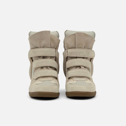 Vorderansicht der beigen High-Top Sneaker 7