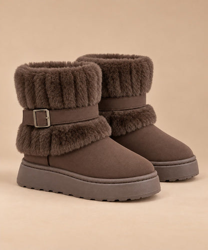 Braune Schneestiefel mit Kunstfellrand 1