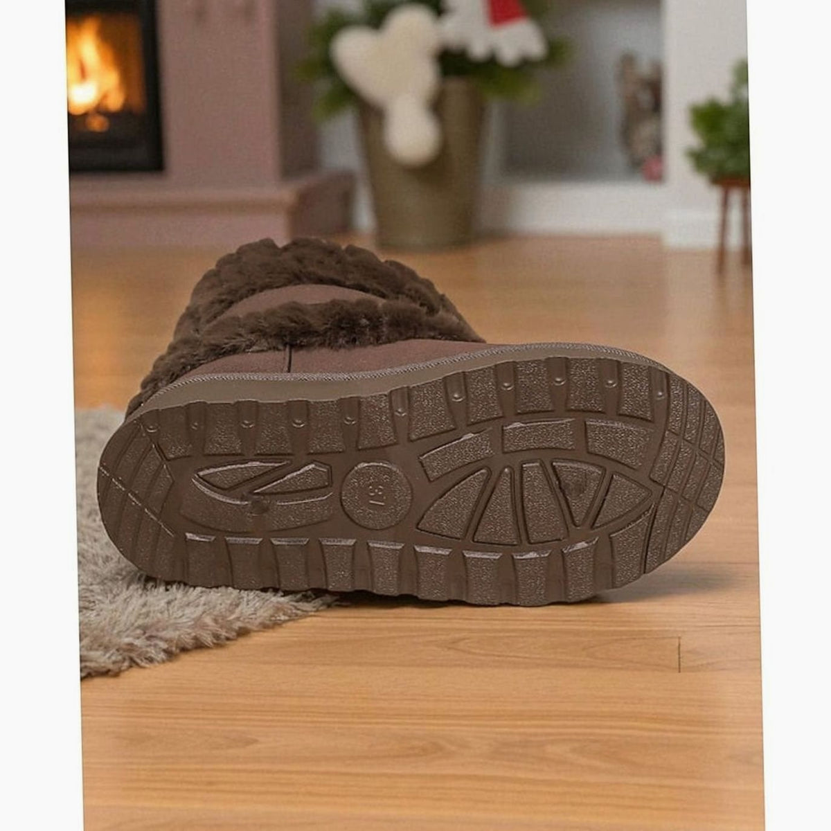 Profilierte Gummisohle der Schneestiefel 3