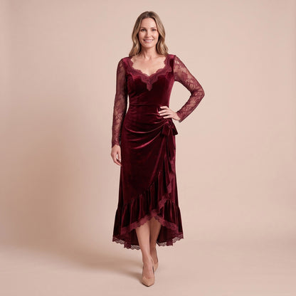 Formelle Abendgarderobe Damen, Samtkleid mit Spitze 1