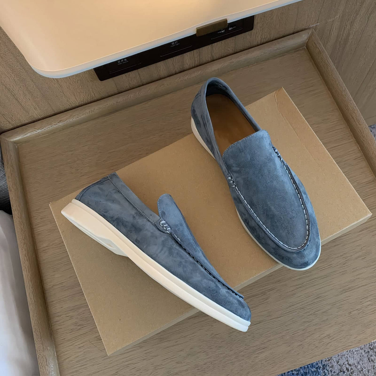 Loafers Herren aus Wildleder mit Ziernähten und flacher Sohle 5