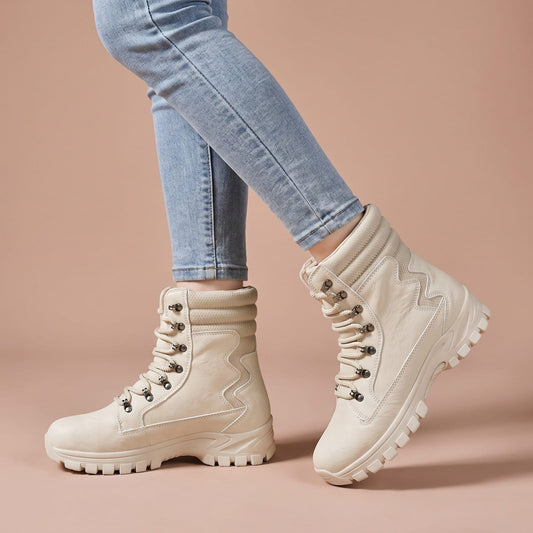 Winter Boots für Damen in Beige mit rutschfester Sohle, gefütterte Schnürstiefel
