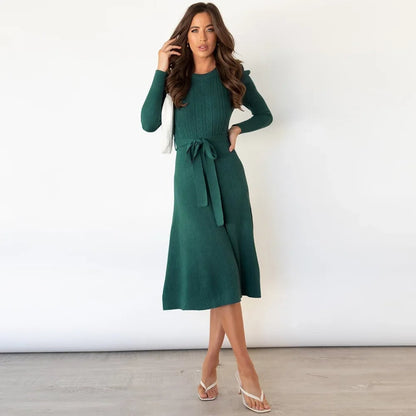 Winterkleid aus Strick mit Bindegürtel, Midi Pulloverkleid 3
