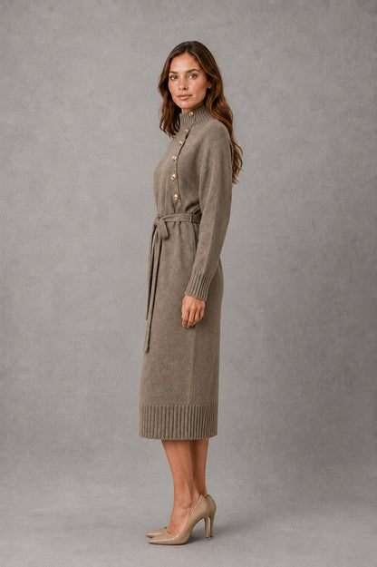 Winterkleid aus Strick mit Rollkragen und Bindegürtel 3
