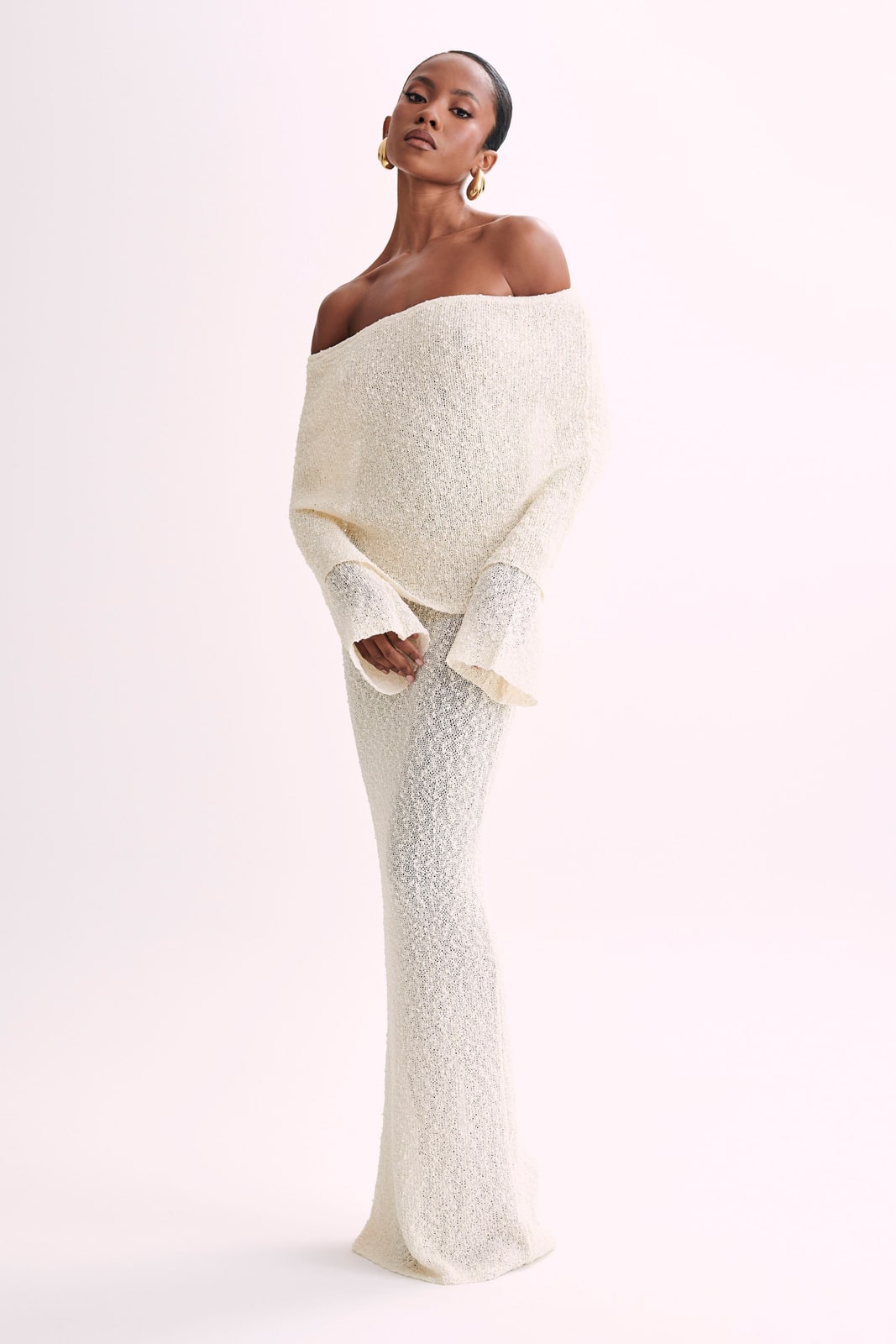 Winterkleid schulterfrei aus Bouclé-Strick, Maxikleid 2