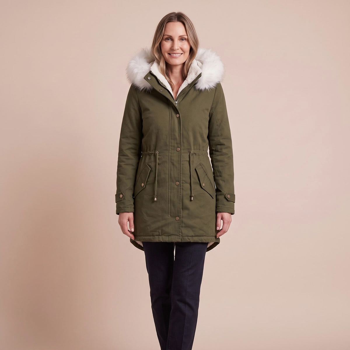 Winterparka Damen mit Kapuze in Felloptik und Teddyfutter 1