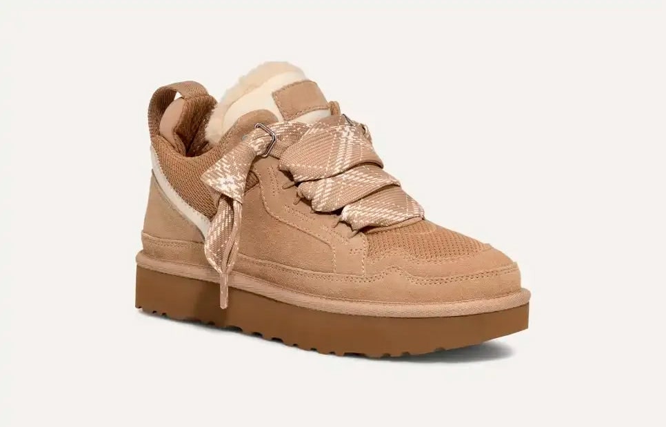 Winterstiefel Damen in Sand mit Fleecekragen, Schrägansicht